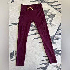 Fabletics Motion 365 Leggings Size S
